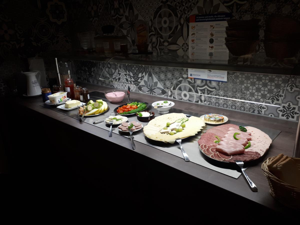Garni Hotel Lavendelhof เนาเอน ภายนอก รูปภาพ
